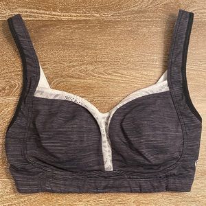 Lululemon Ta Ta Tamer III 34D Sports Bra